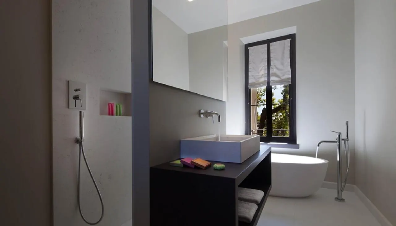 Hotel Villa Giulia غارنانو 4*,