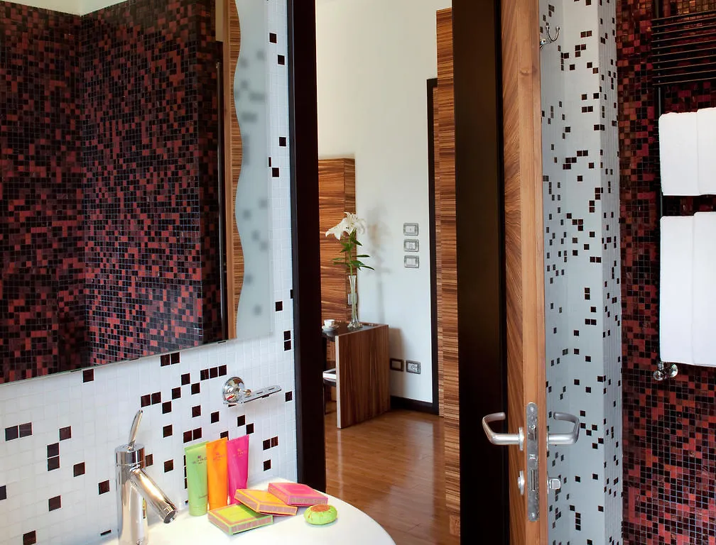 Hotel Villa Giulia غارنانو